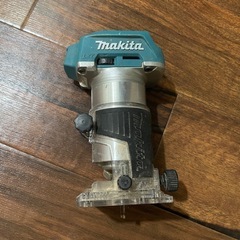 中古　マキタ　RT50D 充電式トリマ