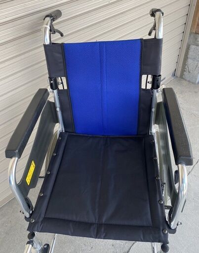 ミキ　 アルミ手折れ式　 介助用車椅子　座面幅40㎝
