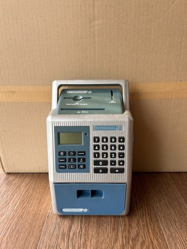 電話型貯金箱？