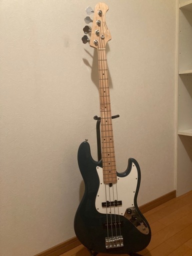 バッカス　ベース