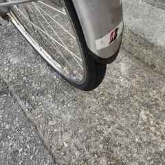 ママチャリ　ブリヂストン　２７インチ　３変速　自動ライト　カゴ　付き　シルバー　配達可能