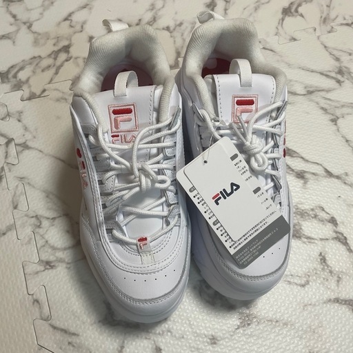 FILA 厚底スニーカー