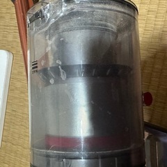Dyson V10 SV12 コードレス掃除機　充電器付属