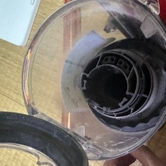 Dyson V10 SV12 コードレス掃除機　充電器付属