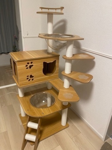 【値下げしました】ほぼ未使用品　キャットタワー