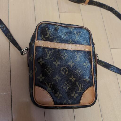 LOUIS VUITTON ルイヴィトン人気\nモノグラム ダヌーブ\nショルダーバッグ サコッシュ\nルイビィトン