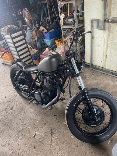 ヤマハ　SR400