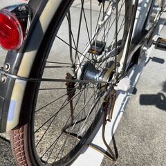 【完売御礼】【大人用】整備済 ブリヂストン 27型内装3段ギア ベルト駆動 軽量アルベルト 中古シティ自転車 白色 <自転車のオオムラ 静岡店>