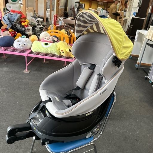 チャイルドシート　Combi