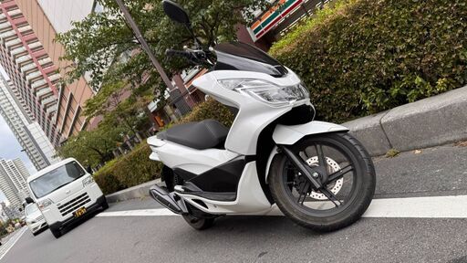 【実走行4000Km】PCX125 JF56　極上車　通勤　通学用に♪