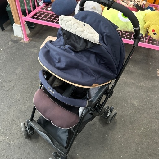 乳母車　Combi\n