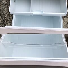 ２０１５年製　東芝  冷蔵庫 Gシリーズ （340L・右開き） 3ドア  GR-G34S