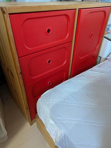IKEA　廃盤　収納　タンス　赤