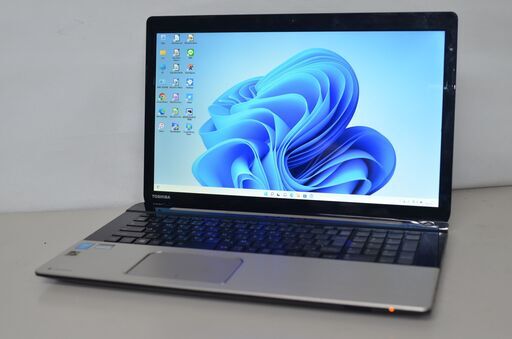 中古良品ノートパソコン 東芝 T87/77M Windows11+office 爆速SSD512GB core i7-4710HQ/メモリ16GB/17.3インチ/ブルーレイ/WEBカメラ内蔵