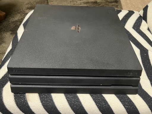 PS4 PRO 本体