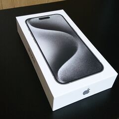 訳アリ iPhone 15 Pro 128GB　ホワイトチタニウム simフリー