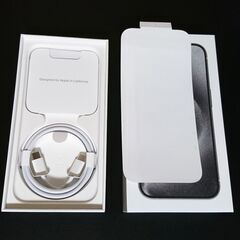 訳アリ iPhone 15 Pro 128GB　ホワイトチタニウム simフリー