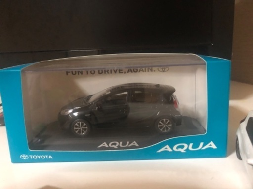 トヨタ　アクアAQUA ミニカー　ブラック　後期型