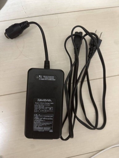 スーパーリチウムBM2600充電器　DAIWA EB-C13G