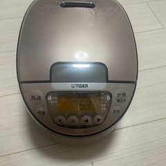 タイガー IH炊飯ジャー 5.5合炊き シャンパンゴールド JPW-A100