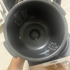 タイガー IH炊飯ジャー 5.5合炊き シャンパンゴールド JPW-A100