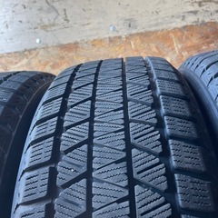 極上タイヤ　BRIDGESTONE ブリヂストン　ブリジストン　DM-V3 235/55R18 スタッドレス　タイヤ　2019年製　18インチ　②