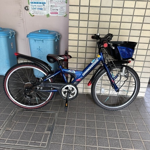 子供用自転車　24インチ　ブリヂストン　6段ギア　鍵付き、ライト付き　マウンテンバイク