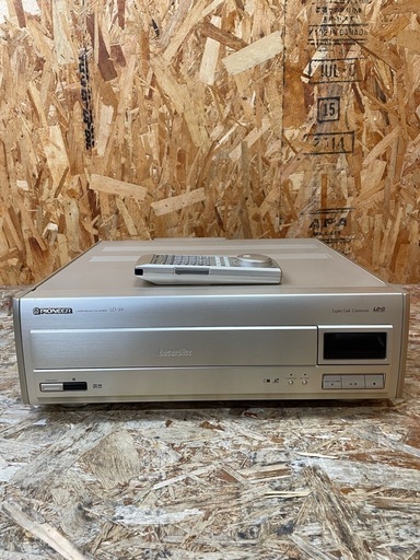 C(6684)パイオニア レーザーディスクプレイヤー LDプレーヤー LD-S9 PIONEER リモコン付 通電 動作品 中古