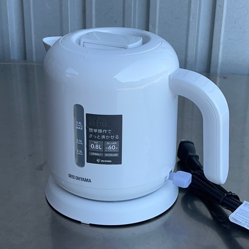 P118◇新品同様 アイリス 2024年製 電気ケトル◇0.8L◇1200W◇IKEB-800-W