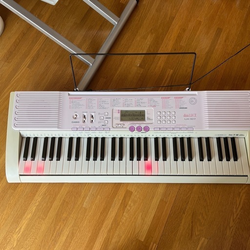 CASIO電子ピアノ　電子キーボード　光ナビ　スタンドつき