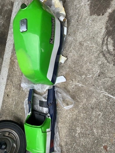 バイクタンク