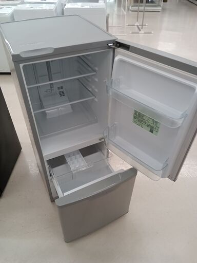 ★ジモティ割あり★ Panasonic 2ドア冷蔵庫 NR-B149W 138L 17年製 動作確認／クリーニング済み TC5159 ☆ジモティ割あり☆ Panasonic 2ドア冷蔵庫 NR-B149W 138L 17年