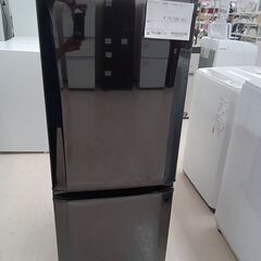 お値段見直しました！★ジモティ割あり★ MITUBISHI 2ドア冷蔵庫 MR-P15C 146L 18年製 動作確認／クリーニング済み TC5161