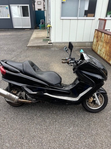 黒マジェ　マジェスティ　エアロカスタム　社外マフラー250cc ビックスクーター 黒マジェ マジェスティ エアロカスタム 社外マフラー250cc ビック