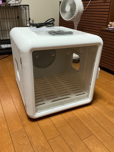 ほぼ未使用★ペットドライルーム６５Ｌ