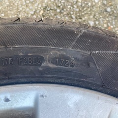 アルファード１８インチタイヤホイル