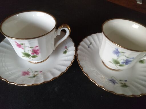 新品　Noritake　ノリタケ　ボーンチャイナ　コーヒーカップ＆ソーサー　ペア