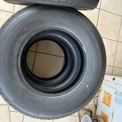 ハイエース純正夏タイヤ4本