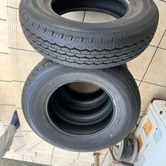 ハイエース純正夏タイヤ4本