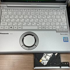 DVDモデル＞0348 軽量 Panasonic レッツノート CF-SV7 8GB / SSD256
