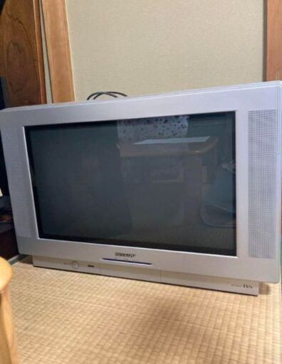 シャープ製28インチCRTテレビとプレイステーション2セット