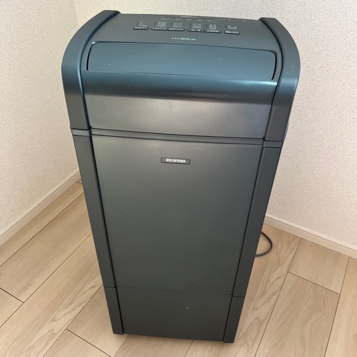 アイリスオーヤマ除湿機 IJH-L160-H