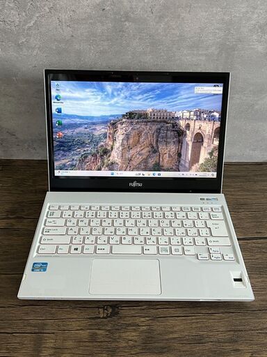 富士通 Win11 Pro Corei5 メモリ 8GB 高速・大容量 SSD 1TB Office 2021 付き ①