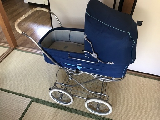 BRIO スウェーデン製ビンテージベビーカー