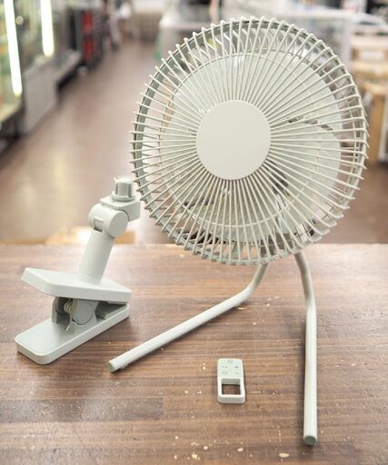 Siroca シロカ ポータブルコードレス扇風機 ANDON FAN SF-PC171 2024年製 モスグリーン コードレス運転可 防じん・防滴 アウトドアにも