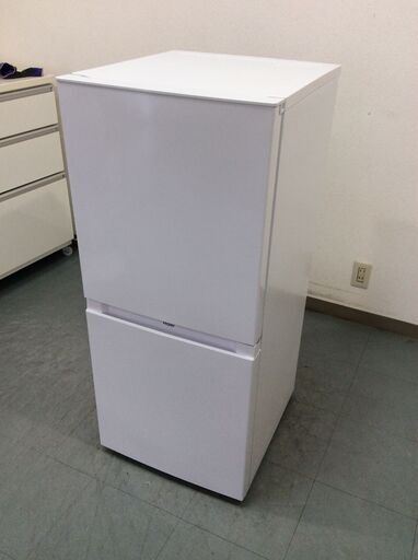 JT9600【Haier/ハイアール 2ドア冷蔵庫】美品 2023年製 JR-NF121B 家電 キッチン 冷蔵冷凍庫 右開き 121L