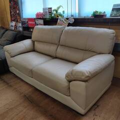【愛品倶楽部柏店】NITORI (ニトリ) 本革3人掛けソファ WALL2 ポケットコイルを使用