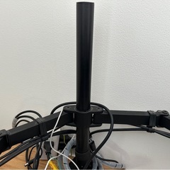 モニタ2台、ドッキングステーション、アームのセット