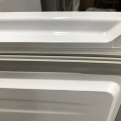 冷凍冷蔵庫（Hisense）、120リットル、2020年