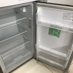 冷凍冷蔵庫（Hisense）、120リットル、2020年